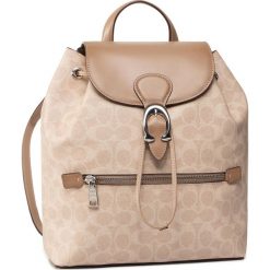 Plecak COACH - Cc Sig Evie Bkpk 68563 Sand Taupe. Brązowe plecaki damskie Coach, bez wzorów, ze skóry, eleganckie. W wyprzedaży za 1359,00 zł.