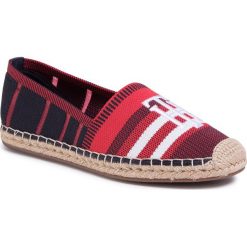 Espadryle TOMMY HILFIGER - Tommy Knitted Espadrille FW0FW04747 Rwb 0KP. Czerwone espadryle damskie TOMMY HILFIGER, bez wzorów, ze skóry, bez obcasa, na płaskiej podeszwie. Za 269,00 zł.