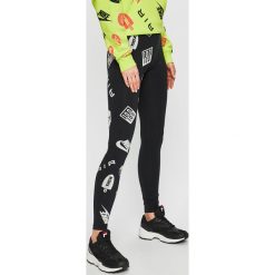 Nike Sportswear - Legginsy. Czarne spodnie damskie Nike Sportswear, s, bez wzorów, z elastanu. Za 139,90 zł.