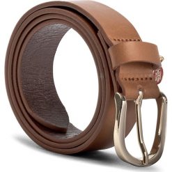 Pasek Damski TOMMY HILFIGER - Th Coin Charm Belt 3.0 AW0AW05370 75 901. Brązowe paski damskie TOMMY HILFIGER, w paski, ze skóry. W wyprzedaży za 169,00 zł.