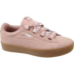 Puma Vikky Platform Ribbon Bold 365314-02. Różowe buty sportowe damskie Puma, bez wzorów, ze skóry, sportowe, puma vikky. W wyprzedaży za 249,99 zł.