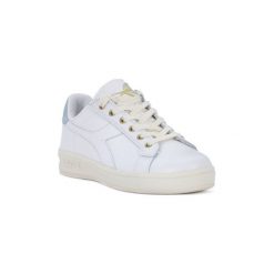 Buty Diadora MARTIN PREMIUM. Białe trampki i tenisówki damskie Diadora, bez wzorów, bez zapięcia. Za 382,05 zł.