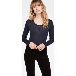 G-Star Raw - Bluzka. Niebieskie bluzki damskie G-Star RAW, s, bez wzorów, z lyocellu, z okrągłym kołnierzem. W wyprzedaży za 129,90 zł.