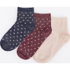 Skarpetki 3 pack - Granatowy. Niebieskie skarpetki damskie Reserved, bez wzorów. Za 29,99 zł.