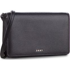 Torebka DKNY - R83E3623 Blk/Gold BGD. Czarne torebki klasyczne damskie marki DKNY, bez wzorów, ze skóry, eleganckie, bez dodatków. W wyprzedaży za 399,00 zł.