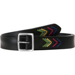 PS by Paul Smith MEN BELT PENNANT STITCH Pasek black. Czarne paski męskie marki PS by Paul Smith, w paski, ze skóry. Za 589,00 zł.