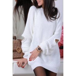 Sweter damski DERLA. Bluzy damskie IVET, bez wzorów, z materiału, z długim rękawem, długie, bez kaptura. W wyprzedaży za 69,00 zł.