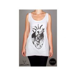 Tunika z anatomicznym sercem. Białe t-shirty damskie marki Lobo loco, s, bez wzorów, z bawełny, bez kołnierzyka. Za 39,00 zł.