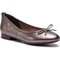 Baleriny TAMARIS - 1-22114-21 Pewter Met. 916. Szare baleriny damskie Tamaris, bez wzorów, ze skóry ekologicznej, klasyczne, bez obcasa, na płaskiej podeszwie, bez zapięcia. W wyprzedaży za 149,00 zł.