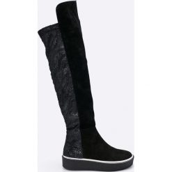 Hego's - Kozaki. Czarne buty zimowe damskie marki Hegos, z materiału, na obcasie. W wyprzedaży za 379,90 zł.