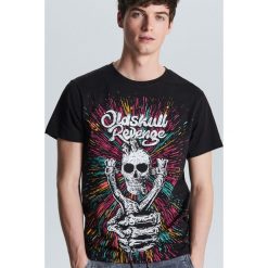 Koszulka z czaszką Oldskull Revenge - Czarny. Czarne koszulki męskie Cropp, s, bez wzorów, bez kołnierzyka, bez rękawów. W wyprzedaży za 19,99 zł.