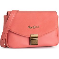 Saszetka nerka PEPE JEANS - 7524964 Coral. Różowe nerki damskie Pepe Jeans, bez wzorów, z jeansu, młodzieżowe, bez dodatków. W wyprzedaży za 129,00 zł.