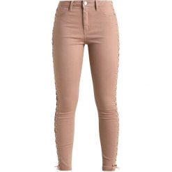 Rurki damskie: Missguided UP LEG Jeans Skinny Fit nude