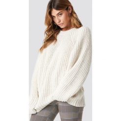 Trendyol Sweter oversize - White. Białe bez kategorii Trendyol, z dzianiny. Za 121,95 zł.