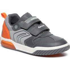 Sneakersy GEOX - J Inek B. D J949CD 0BU11 C0036 D Grey/Orange. Szare trampki chłopięce Geox, bez wzorów, ze skóry ekologicznej, na rzepy. Za 279,00 zł.