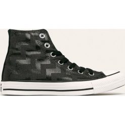 Converse - Trampki. Czarne trampki i tenisówki damskie Converse, bez wzorów, z gumy, na sznurówki. W wyprzedaży za 229,90 zł.