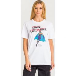 T-SHIRT Armani Exchange. Białe t-shirty damskie Armani Exchange, s, z nadrukiem, z bawełny, z okrągłym kołnierzem. Za 209,00 zł.