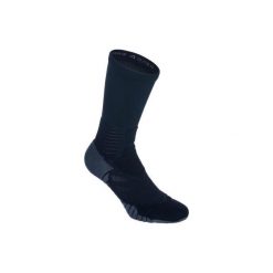 Skarpety Do Gry W Koszykówkę S0900 Mid Uniwersalne Czarno-Szare. Czarne skarpetki męskie marki TARMAK, z elastanu. Za 29,99 zł.