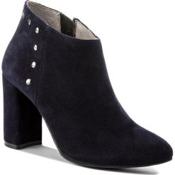 Botki NESSI - 17281/N Granat 19. Niebieskie botki damskie na obcasie Nessi, ze skóry. W wyprzedaży za 259,00 zł.