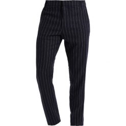 Chinosy męskie: Soulland WILSON CLASSIC Spodnie materiałowe navy/white