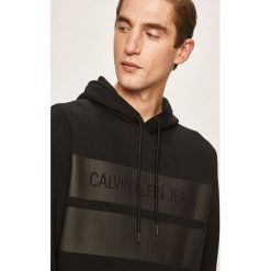 Calvin Klein Jeans - Bluza. Czarne bluzy męskie Calvin Klein Jeans, s, z nadrukiem, z bawełny, z kapturem, bez rękawów, z kapturem. Za 429,90 zł.
