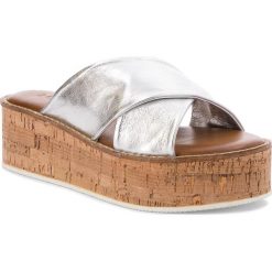Chodaki damskie: Klapki INUOVO - 8005 Silver
