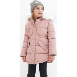 Pikowana parka z kapturem - Różowy. Różowe parki damskie Reserved, bez wzorów, z kapturem. Za 199,99 zł.