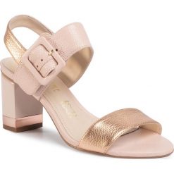 Sandały LORETTA VITALE - 7202-082-606 Nudpink. Różowe klapki damskie Loretta Vitale, bez wzorów, ze skóry, bez obcasa, na obcasie. Za 319,00 zł.