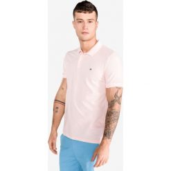 Calvin Klein Polo Koszulka Różowy. Różowe podkoszulki męskie Calvin Klein, l, bez wzorów, z bawełny, polo, bez rękawów. Za 292,95 zł.