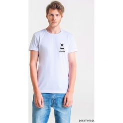 CHEMEX LOVE Męski T-shirt. Szare t-shirty męskie Pakamera, m, z bawełny, z klasycznym kołnierzykiem. Za 99,00 zł.