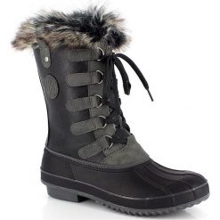 Kozaki zimowe "Candice" w kolorze czarnym. Czarne kozaki damskie Kimberfeel, na zimę, ze skóry ekologicznej, bez obcasa, na sznurówki. W wyprzedaży za 289,95 zł.