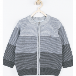 Sweter. Szare swetry chłopięce marki GRAND PRIX, z aplikacjami. Za 69,90 zł.