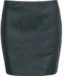 Patrizia Pepe Spódnica "Leather Skirt". Spódniczki damskie Patrizia Pepe, na co dzień, bez wzorów, ze skóry, proste. Za 569,00 zł.