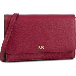 Torebka MICHAEL MICHAEL KORS - Crossbodies 32T8GF5C1L Berry. Różowe listonoszki damskie MICHAEL Michael Kors, z aplikacjami, ze skóry, na ramię, zdobione, bez dodatków. W wyprzedaży za 419,00 zł.