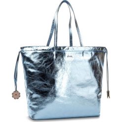 Torebka JOOP! - Sienna 4140003880 Light Blue 401. Niebieskie torebki klasyczne damskie marki JOOP!, bez wzorów, ze skóry, klasyczne, lakierowane, bez dodatków. W wyprzedaży za 919,00 zł.
