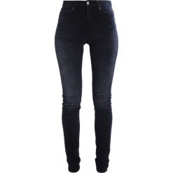 Jeansy damskie: Kings Of Indigo CHRISTINA Jeans Skinny Fit deep black