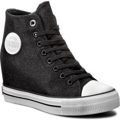 Sneakersy BIG STAR - W274674 Black. Czarne półbuty damskie marki BIG STAR, z aplikacjami, z gumy, retro, bez obcasa, na koturnie, bez zapięcia. W wyprzedaży za 109,00 zł.