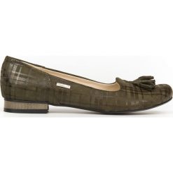 Klasyczne baleriny z frędzlami - skóra naturalna - model 009 - kolor oliwka kratka. Szare baleriny damskie Zapato, w kratkę, ze skóry, eleganckie, na niskim obcasie, na obcasie. Za 299,00 zł.