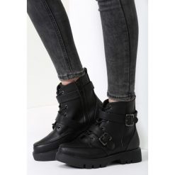 Czarne Botki Great Pretender. Czerwone botki damskie saszki marki vices. Za 89,99 zł.