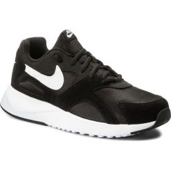 Buty NIKE - Pantheos 916776 001 Black/White. Czarne sneakersy męskie Nike, na co dzień, bez wzorów, z zamszu, bez zapięcia. W wyprzedaży za 289,00 zł.