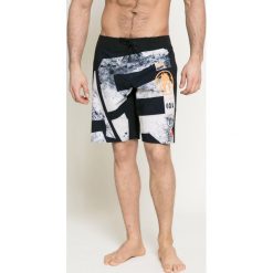 Reebok - Szorty. Czarne szorty męskie marki Reebok, s, z nadrukiem, z elastanu, sportowe. W wyprzedaży za 169,90 zł.