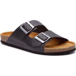 Klapki PEPE JEANS - PMS90071 Black 999. Czarne klapki męskie Pepe Jeans, bez wzorów, z jeansu. Za 219,00 zł.
