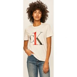 Calvin Klein Underwear - T-shirt CK One. Białe bluzki damskie Calvin Klein Underwear, s, z nadrukiem, z elastanu, z okrągłym kołnierzem. Za 149,90 zł.