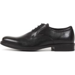 Geox półbuty męskie Uomo Carnaby 45 czarne. Czarne buty wizytowe męskie Geox, bez wzorów, ze skóry, eleganckie, bez zapięcia. Za 429,00 zł.