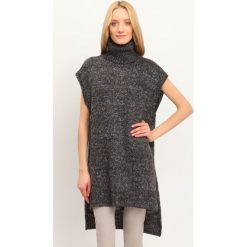 SWETER BEZ RĘKAWÓW DAMSKI. Szare swetry damskie Top Secret, na zimę, bez wzorów, z długim rękawem, długie, bez kaptura. W wyprzedaży za 59,99 zł.