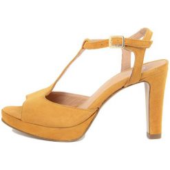 Eye Damskie Sandały 36 Żółte. Żółte sandały damskie Eye, bez wzorów, z zamszu, bez obcasa, bez zapięcia. Za 249,00 zł.