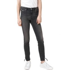 Calvin Klein Dżinsy Czarny. Czarne jeansy damskie Calvin Klein, bez wzorów, z elastanu. Za 600,95 zł.