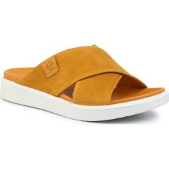 Klapki ECCO - Flow Lx W 27380301003 Oak. Żółte klapki damskie ecco, bez wzorów, ze skóry, bez obcasa. W wyprzedaży za 399,00 zł.