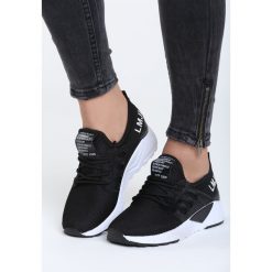 Czarne Buty Sportowe Hard Day. Pomarańczowe buty sportowe damskie marki Born2be, z materiału. Za 89,99 zł.
