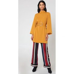 Sukienki: Neon Rose Retro sukienka z paskiem – Yellow
